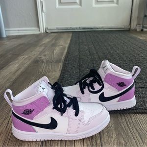 Jordan Retro 1s Hightop shoes Toddler Girl Size 9C